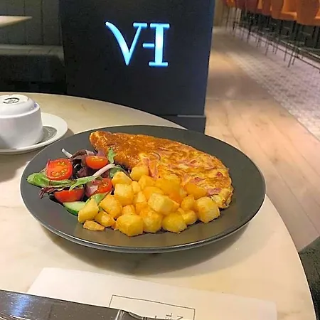 The Village Hotel, Bar And Restaurant 3*