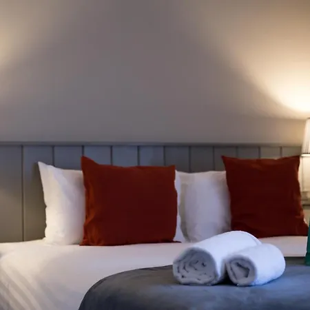 The Village Hotel, Bar And Restaurant