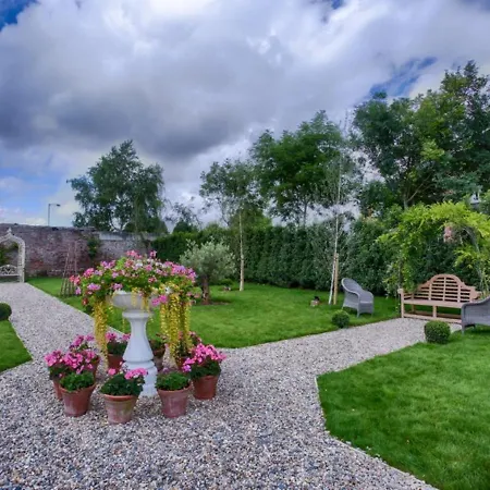 The Village Hotel, Bar And Restaurant Bettystown