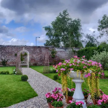 The Village Hotel, Bar And Restaurant 3* Bettystown