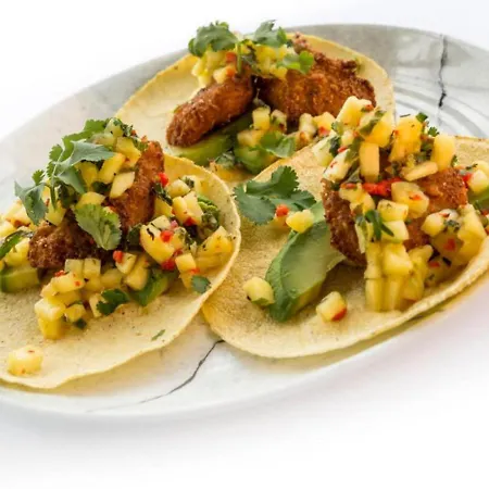 Hotel The Village Hotel, Bar And Restaurant 3*