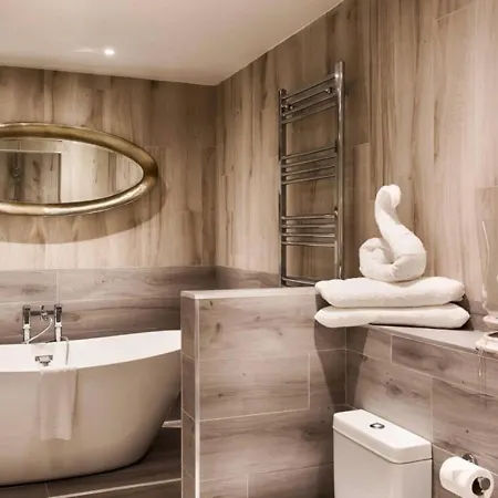 호텔 The Village Hotel, Bar And Restaurant 베티스타운