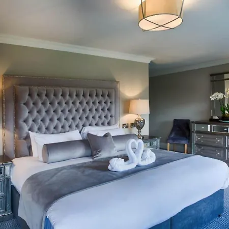 The Village Hotel, Bar And Restaurant 3* Bettystown