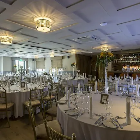 The Village Hotel, Bar And Restaurant Hotel Bettystown